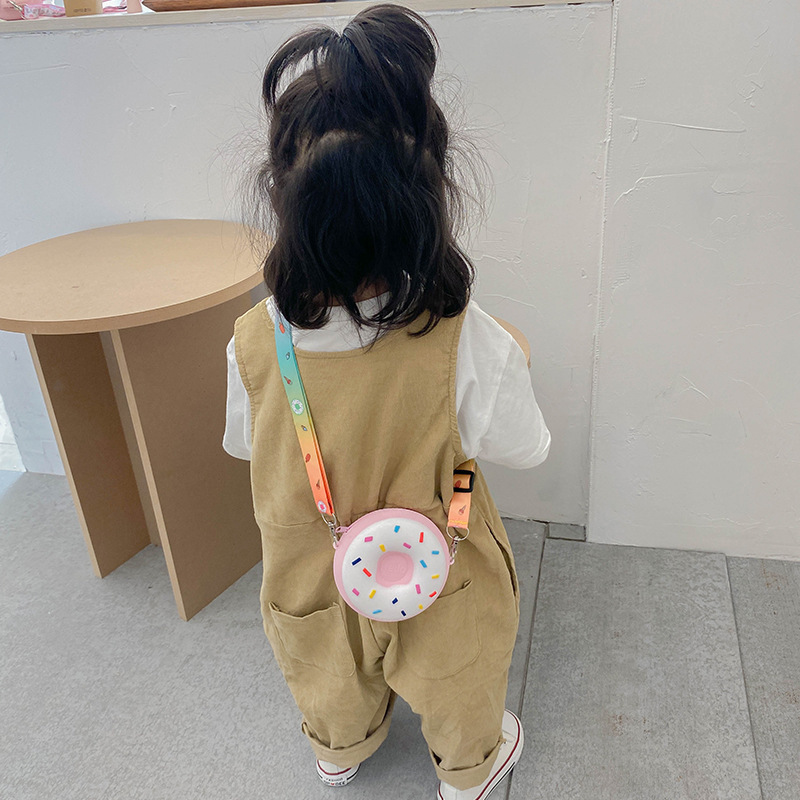 Cute Donut Girl Crossbody Bags - Food Snacks Packaging recensione e prezzo